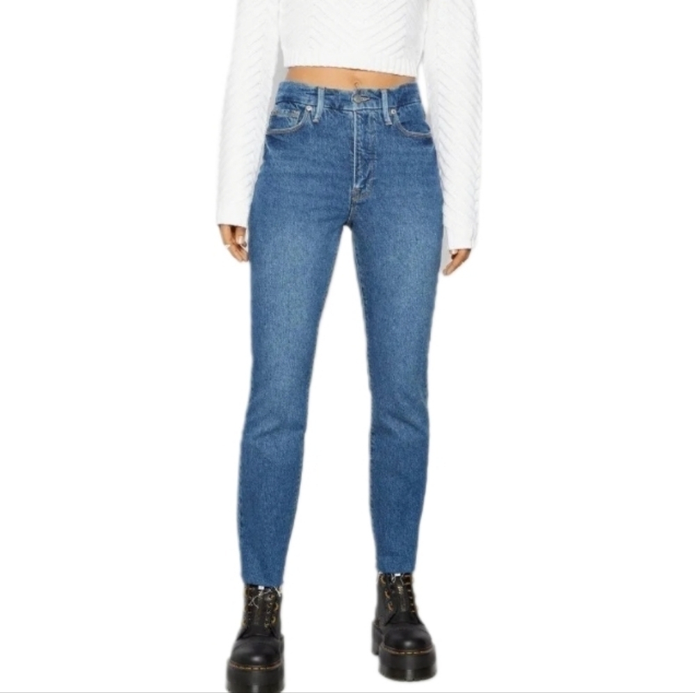 Good American Good Classic Skinnyish Hi-Rise raw hem jean Blue940 size 0 NWT